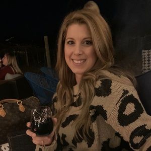 Meet your Posher, Kara